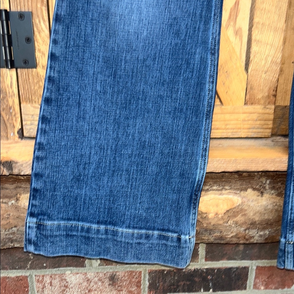 WRANGLER RETRO WOMENS DARK WASH SADIE LOW RISE FLARE/BOOT CUT JEANS NWOT - Picture 3 of 11